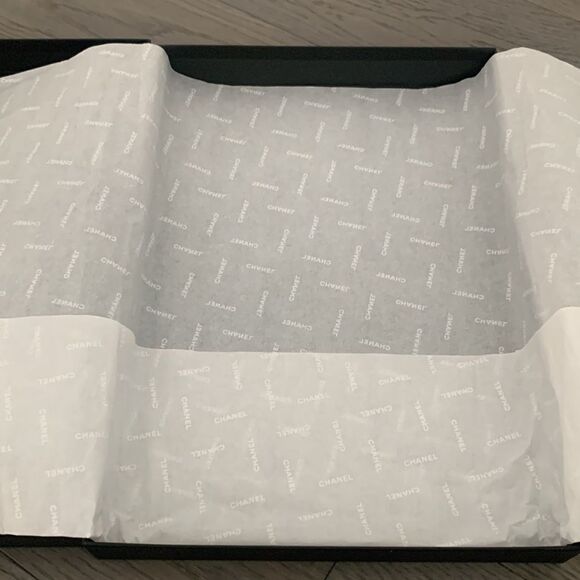 CHANEL Empty Medium Gift Box – 15” x 11” x 2” with Ribbon, Camellia, Tissue - Picture 8 of 11